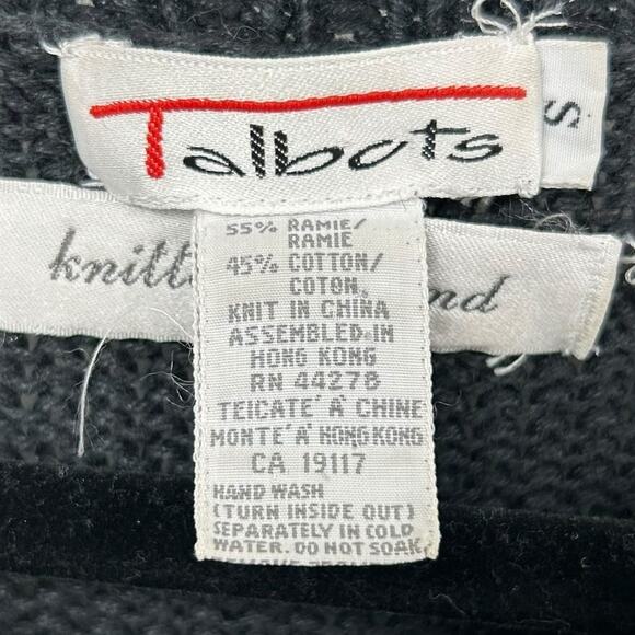 Vintage Talbots Black Multicolor Hand Knit Christmas Sweater Womens Small AS IS - Picture 3 of 8